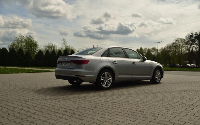 Audi A4 cena 79900 przebieg: 108500, rok produkcji 2017 z Katowice małe 211